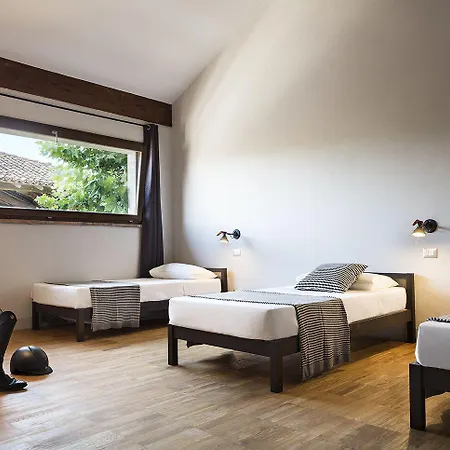 Scuderia La Colombera Auberge de jeunesse Binasco
