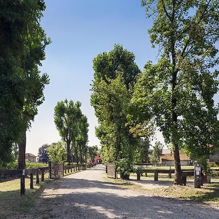 Scuderia La Colombera Hostel